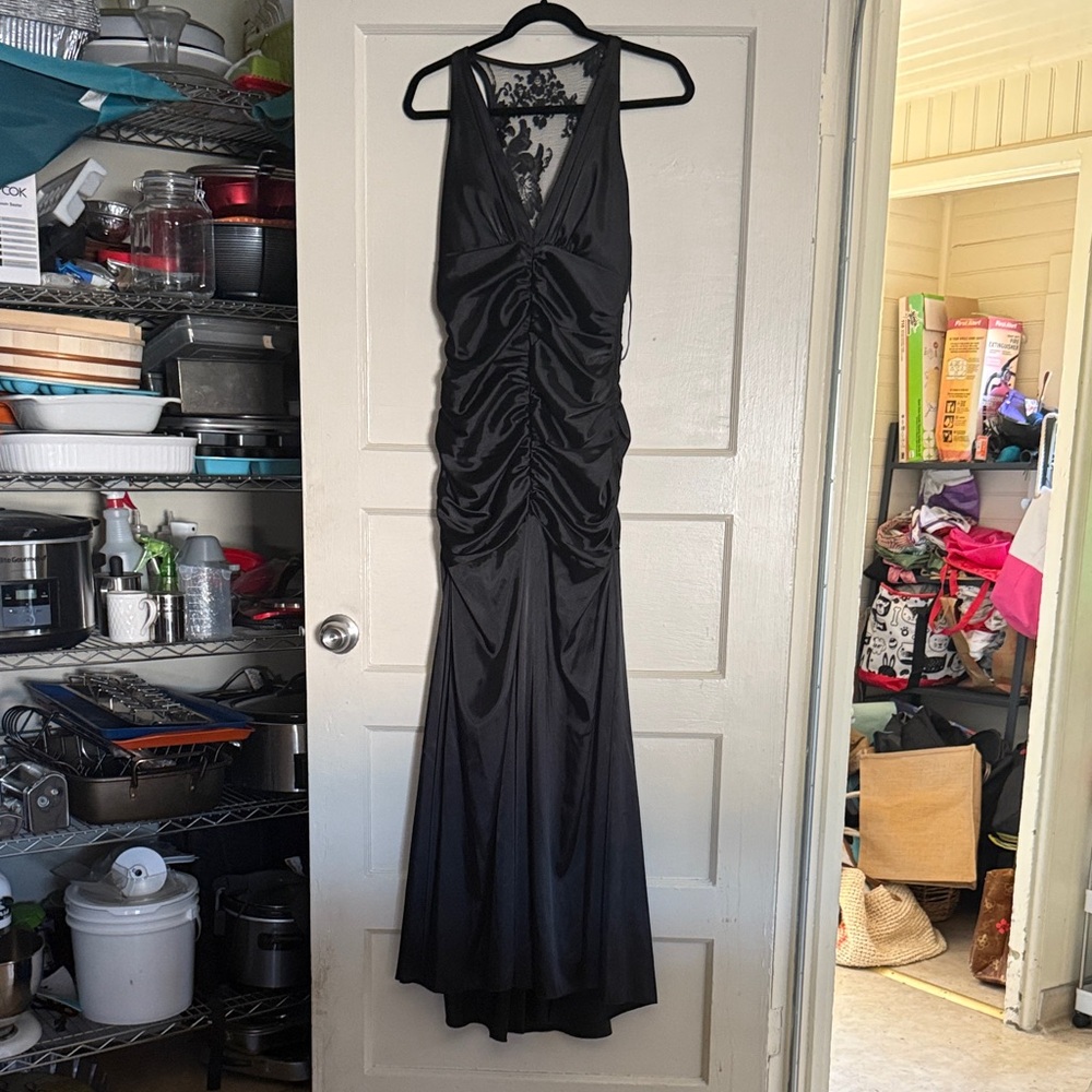 Jessica McClintock Black Sleeveless Satin Dress